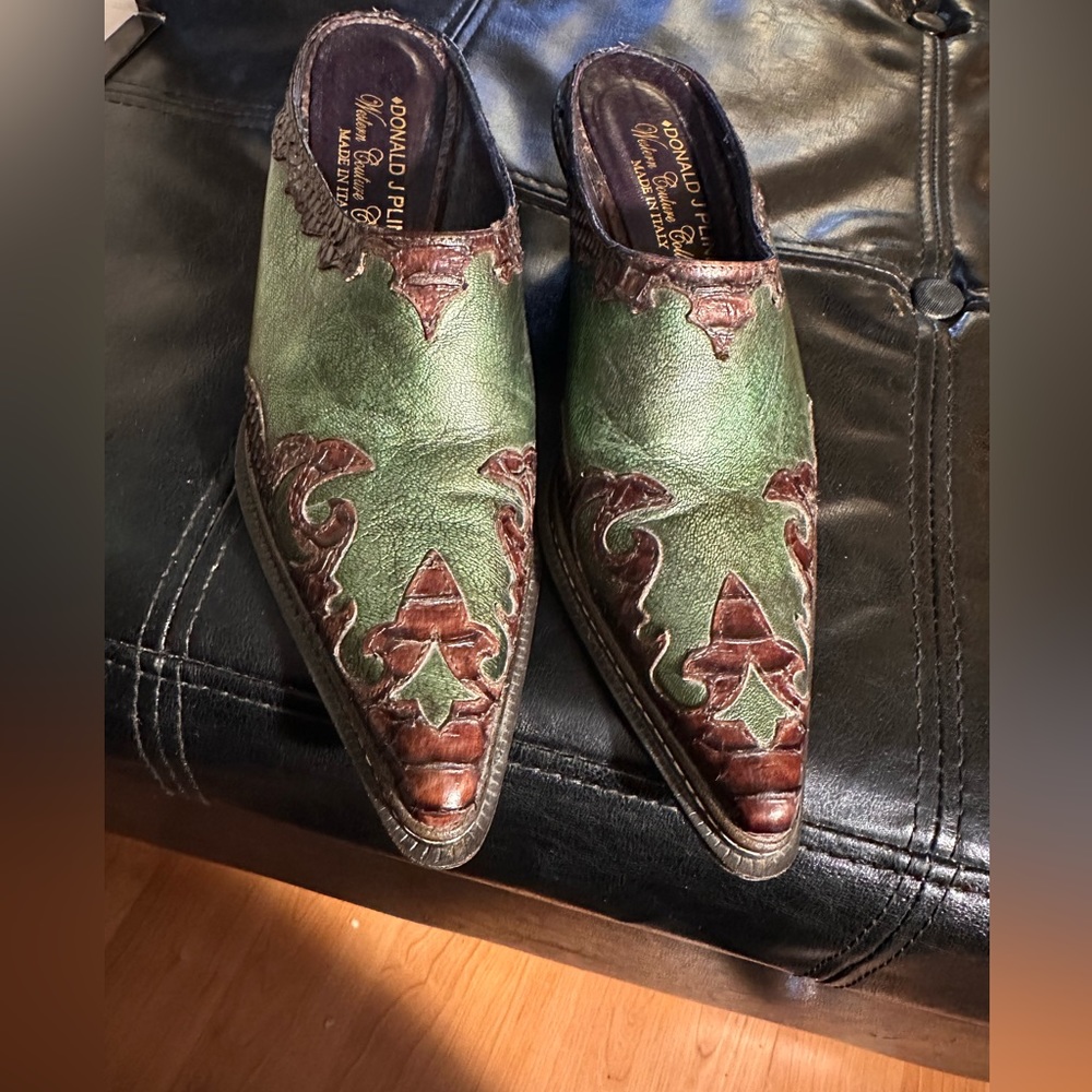 Donald J Pliner western mule slides